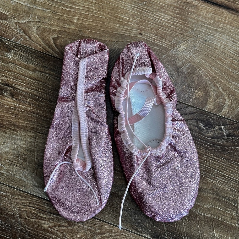 New pink sparkly ballet flats size 35